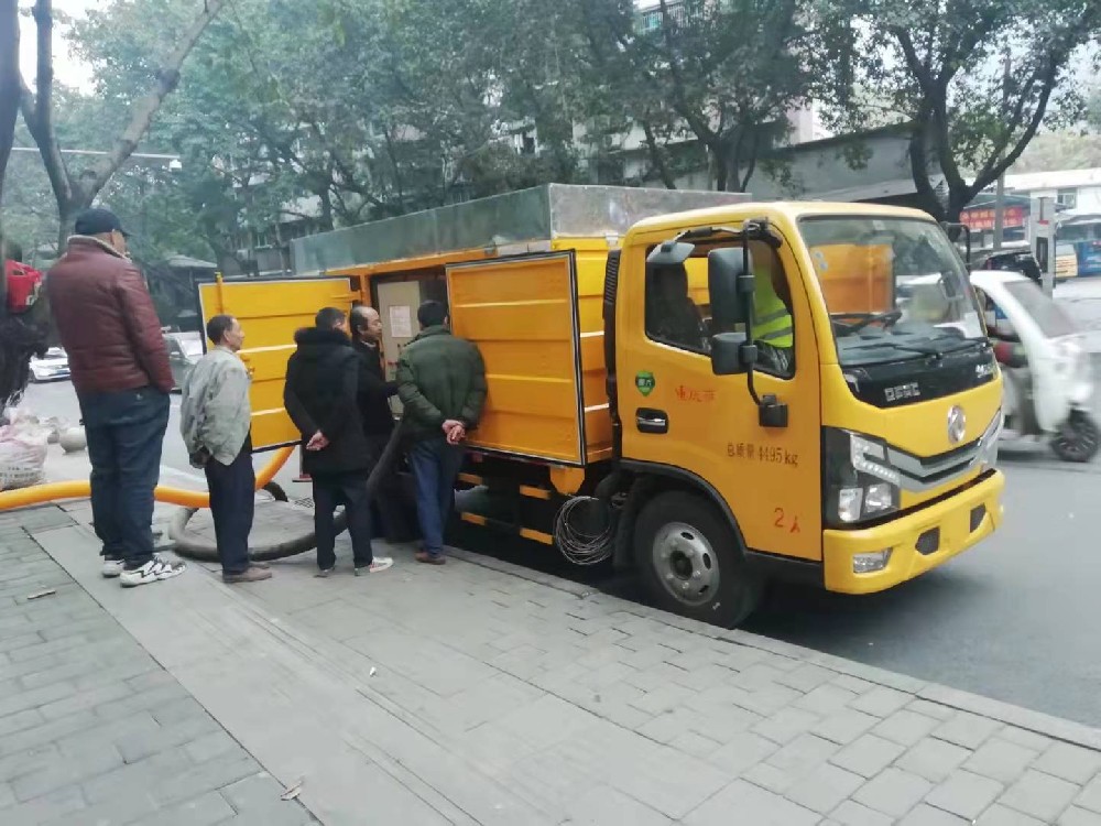新年新氣象，劉總于2022年1月喜提愛車，生意步入高速路