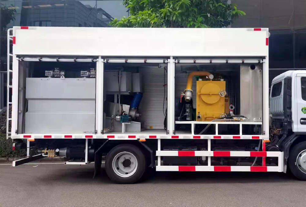 GHW5100TWJDF吸污凈化車
